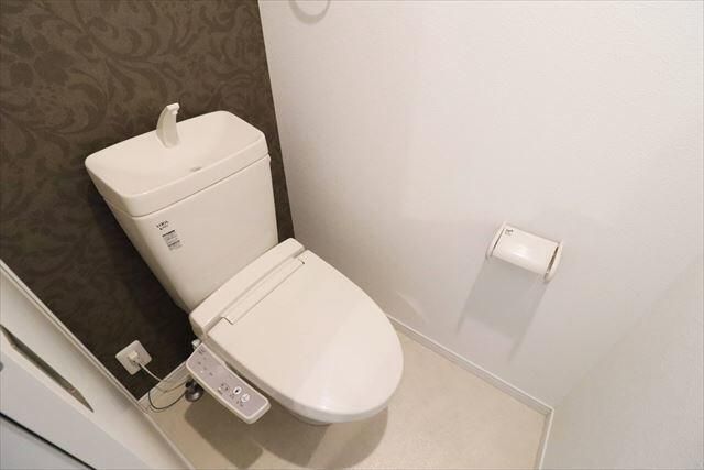 東京メトロ日比谷線 入谷駅 徒歩6分 4階建 築11年のトイレ写真