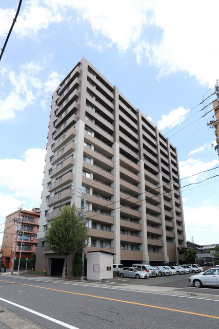 パークアクシス金山WESTの外観写真