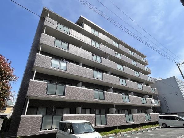 建物外観　陽当たりの良い建物です