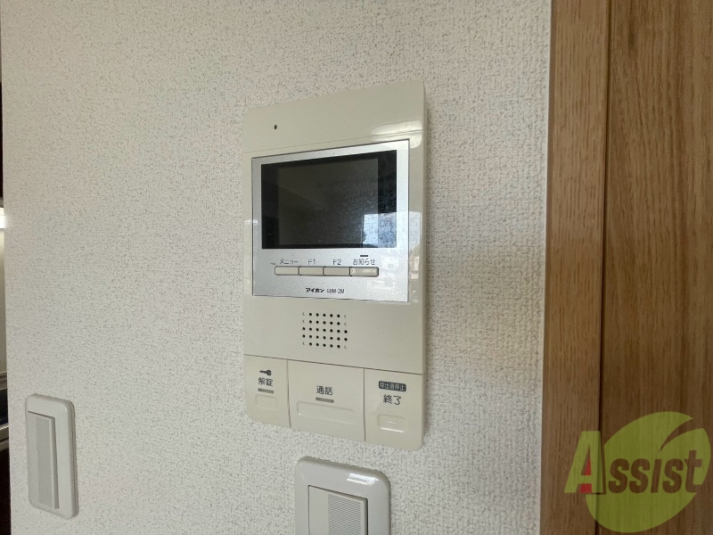 セキュリティ　インターホンです。オートロック付きで安心のマンションです。