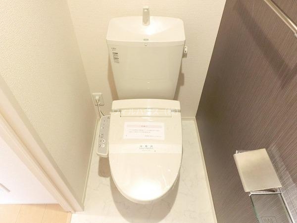 トイレ　ウォシュレット！