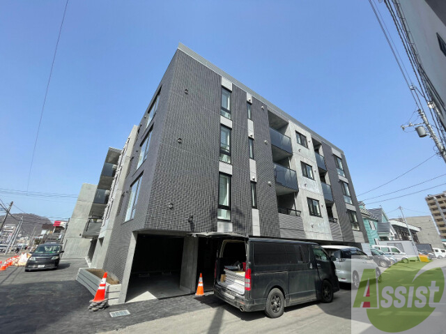 建物外観　札幌市中央区南１７条西「アルファスクエアＳ１７」