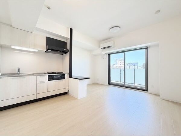 居室・リビング　※写真は同じマンションの違う部屋のものになります。