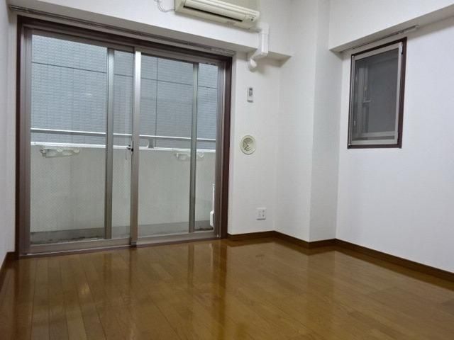 居室・リビング　★お一人暮らしにちょうど良いサイズのお部屋です★