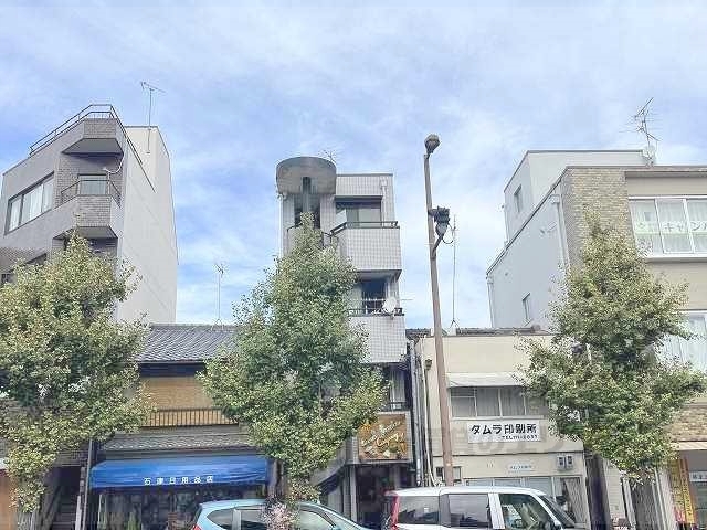 マザリビルの外観写真