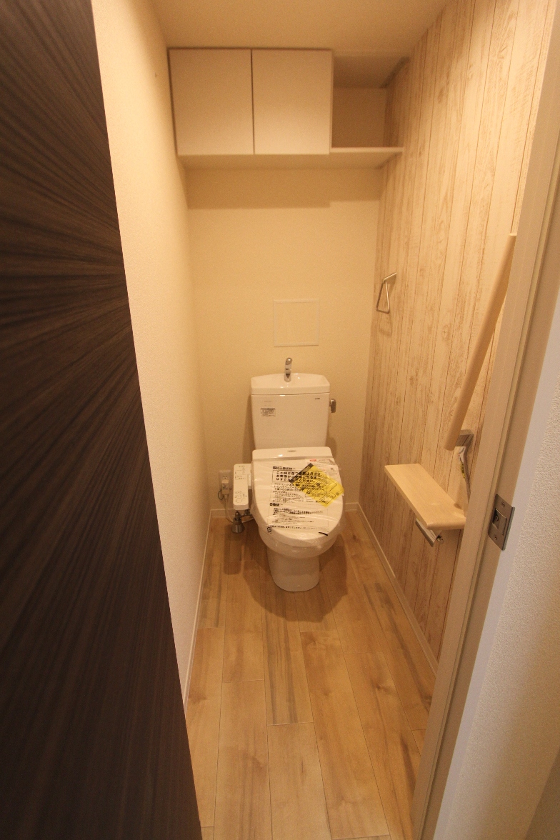 ＪＲ東海道本線 岸辺駅 徒歩9分 3階建 築11年のトイレ写真