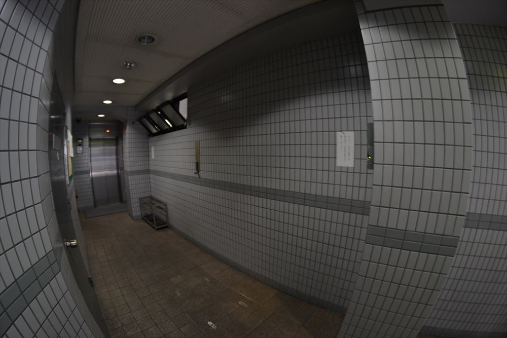 ロビー　建物の内部です