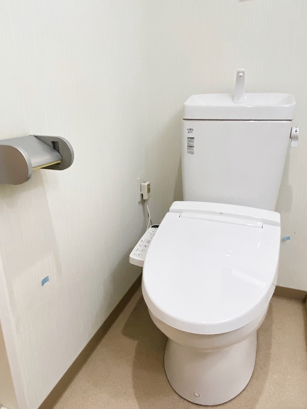東京メトロ南北線 白金高輪駅 徒歩10分 4階建 築12年のトイレ写真
