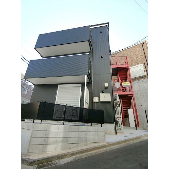 建物外観　黒を基調としたシックな外観