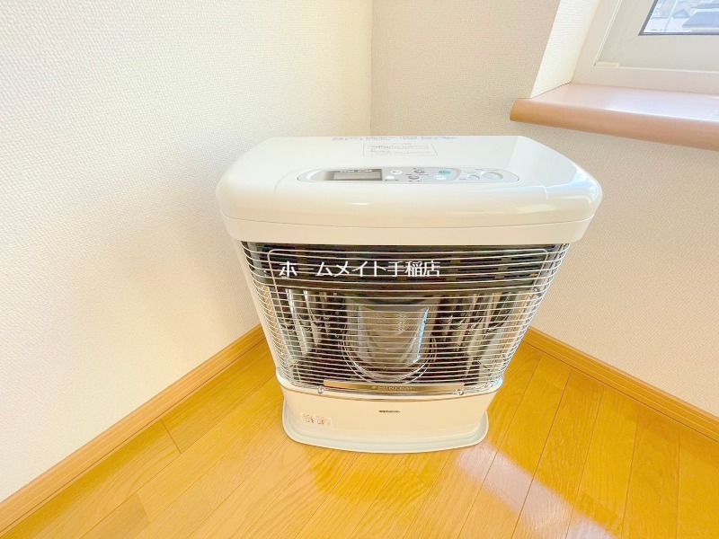 その他設備　灯油ストーブ付きです！
