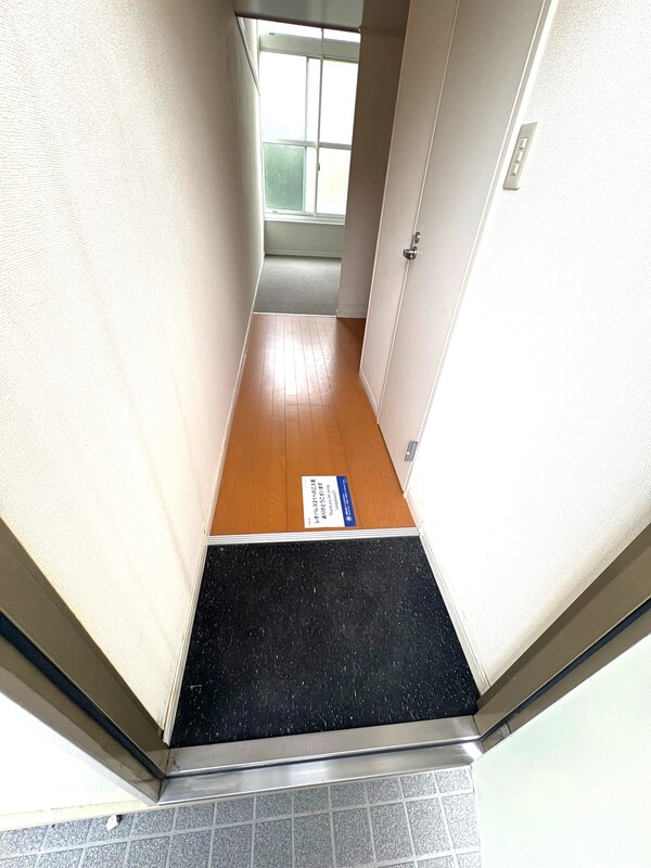 レオパレスエスペランサの玄関写真