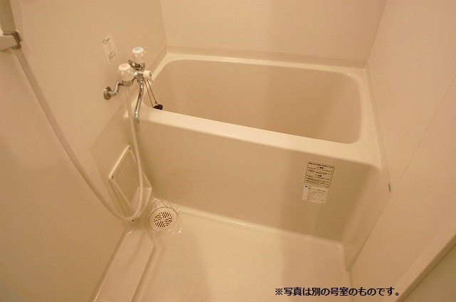 ブレイド箱崎の風呂写真