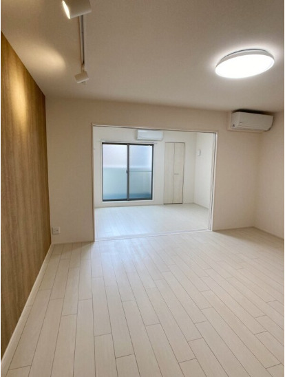 居室・リビング　写真は同マンションの他のお部屋のものです