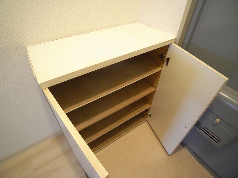 玄関　シューズボックス