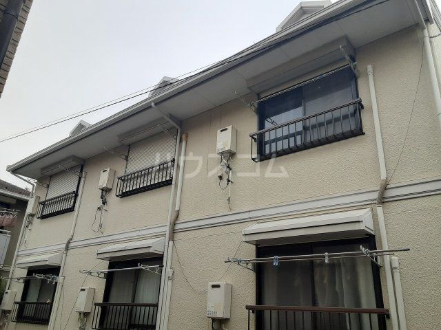 江戸川区春江町のアパートの建物外観