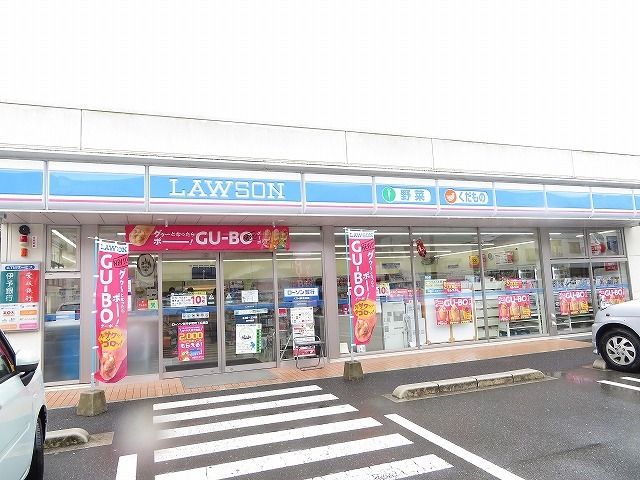 【西予市宇和町下松葉のアパートのコンビニ】