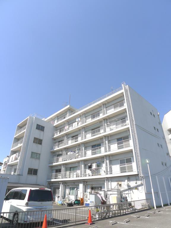 名古屋市中川区丸米町のマンションの建物外観