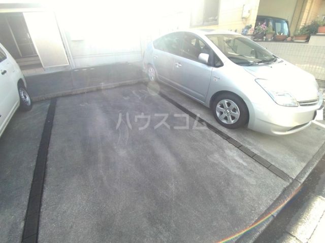 【クレセールの駐車場】