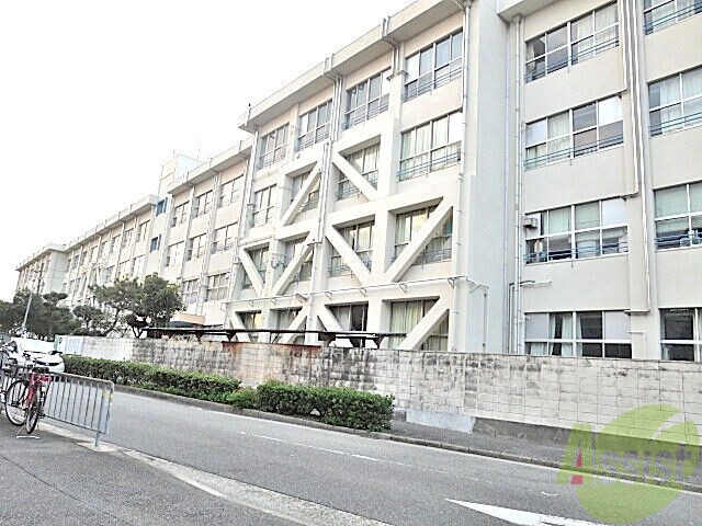 【豊中市庄内西町のマンションの中学校】