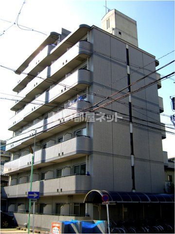 【エトアール金山の建物外観】