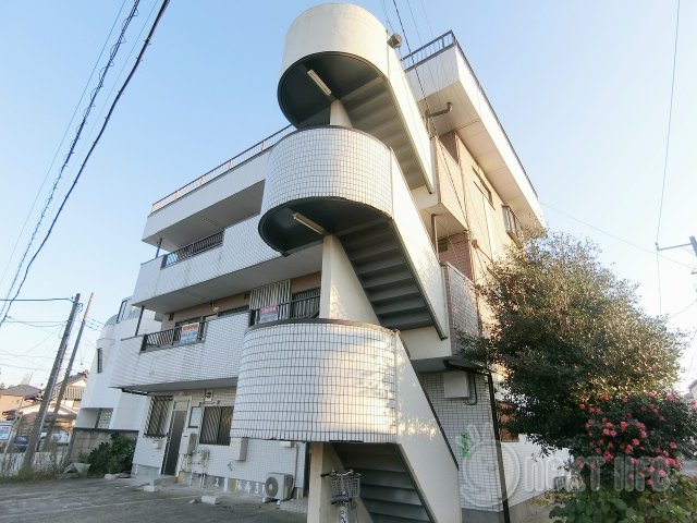 立川市一番町のマンションの建物外観