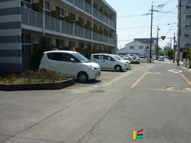 【レオパレスＡＩＫＥＩの駐車場】