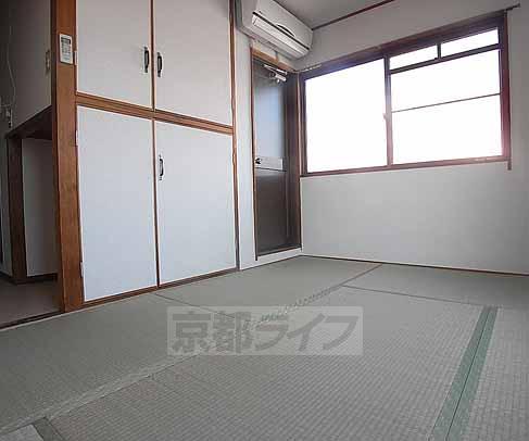 居室・リビング　日本人なら和室ですね。