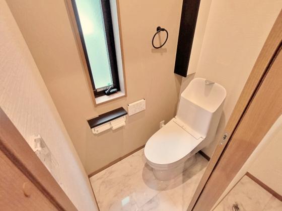 トイレ　トイレはウォシュレット付！１階と２階と２カ所あり♪