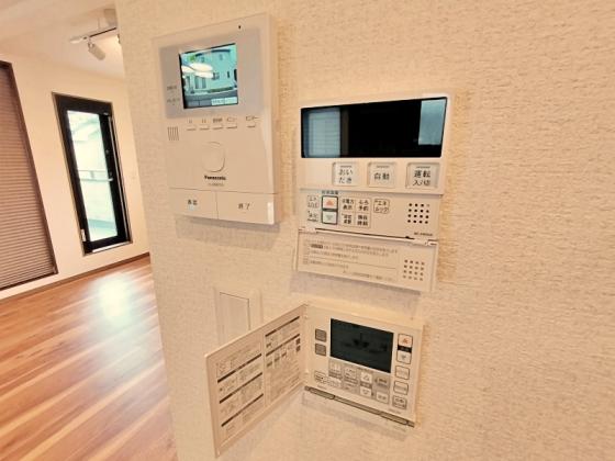 セキュリティ　モニターホンあり来客確認でき安心♪