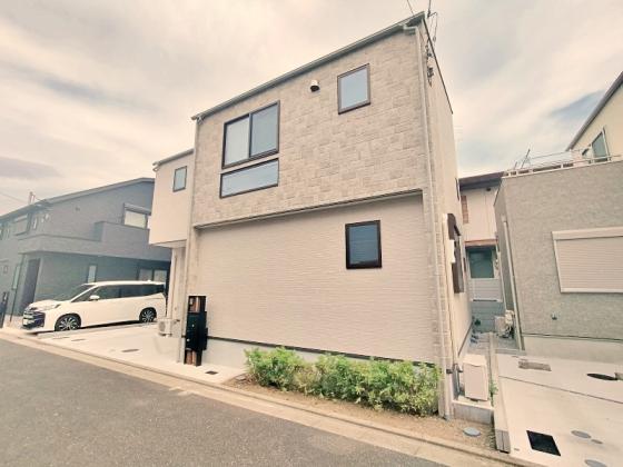 建物外観　定期借家（再契約不可）２０２９年２月２８日まで