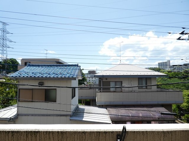 眺望　バルコニーからの眺望は前に高い建物が無く陽当り眺望良好です♪