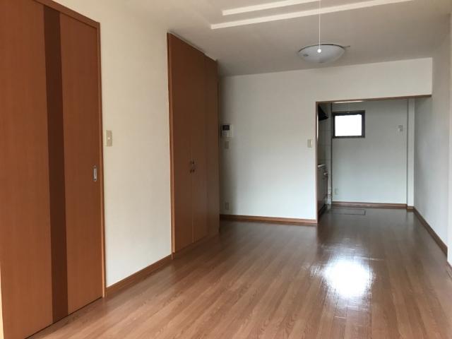 居室・リビング　リビング