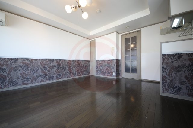 居室・リビング　こちらのリビングで趣味の時間をお楽しみください