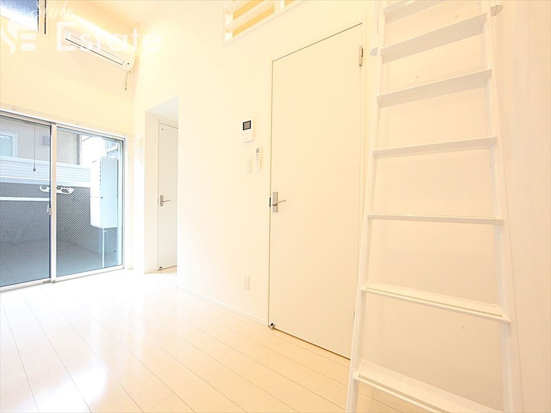 居室・リビング　内装