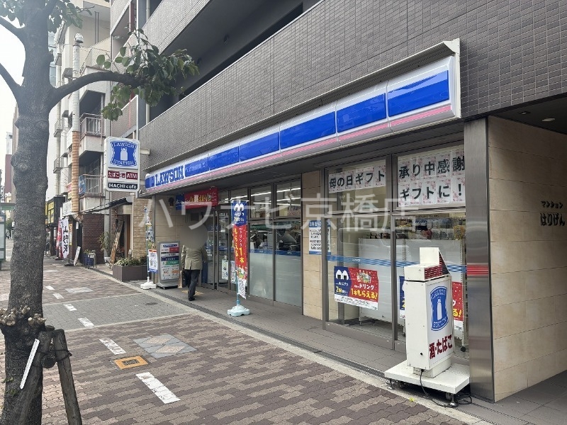 コンビニ　ローソン大阪城北詰駅前店（コンビニ）まで228m
