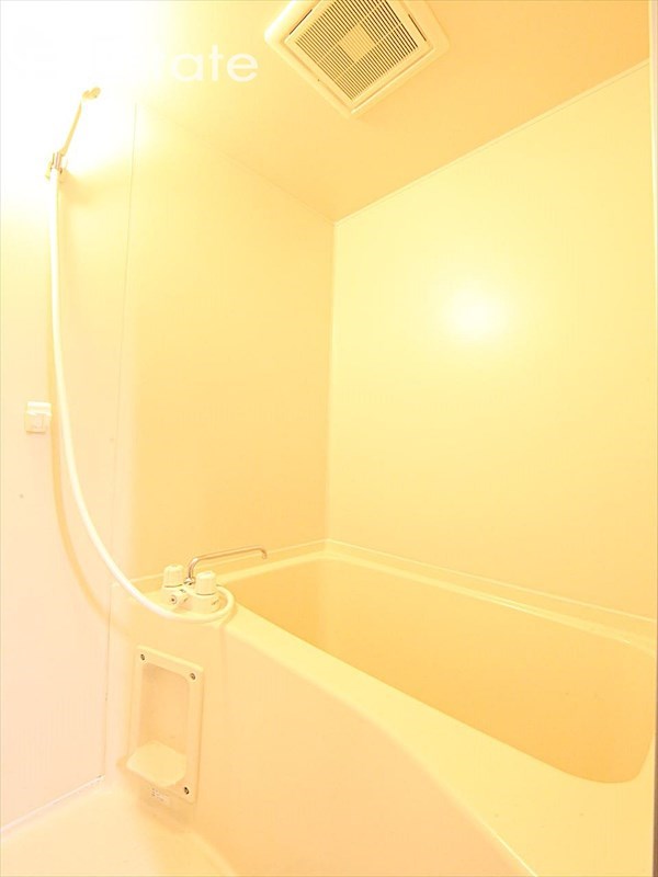 バス・シャワールーム　バスルーム