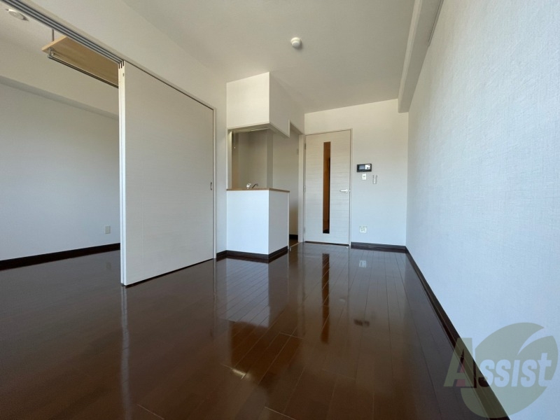 居室・リビング　広々としたリビングですね。使い勝手がよさそうですね！