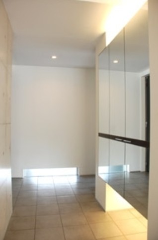 玄関　落ち着いた玄関です