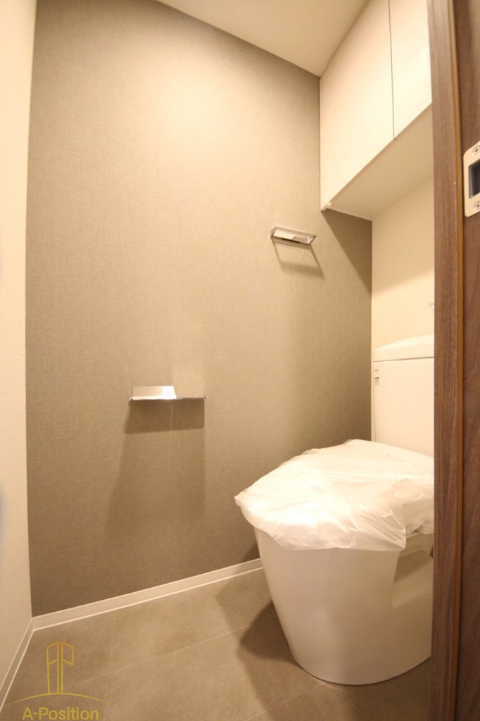 トイレ　コンフォリア・リヴ本町WEST Q