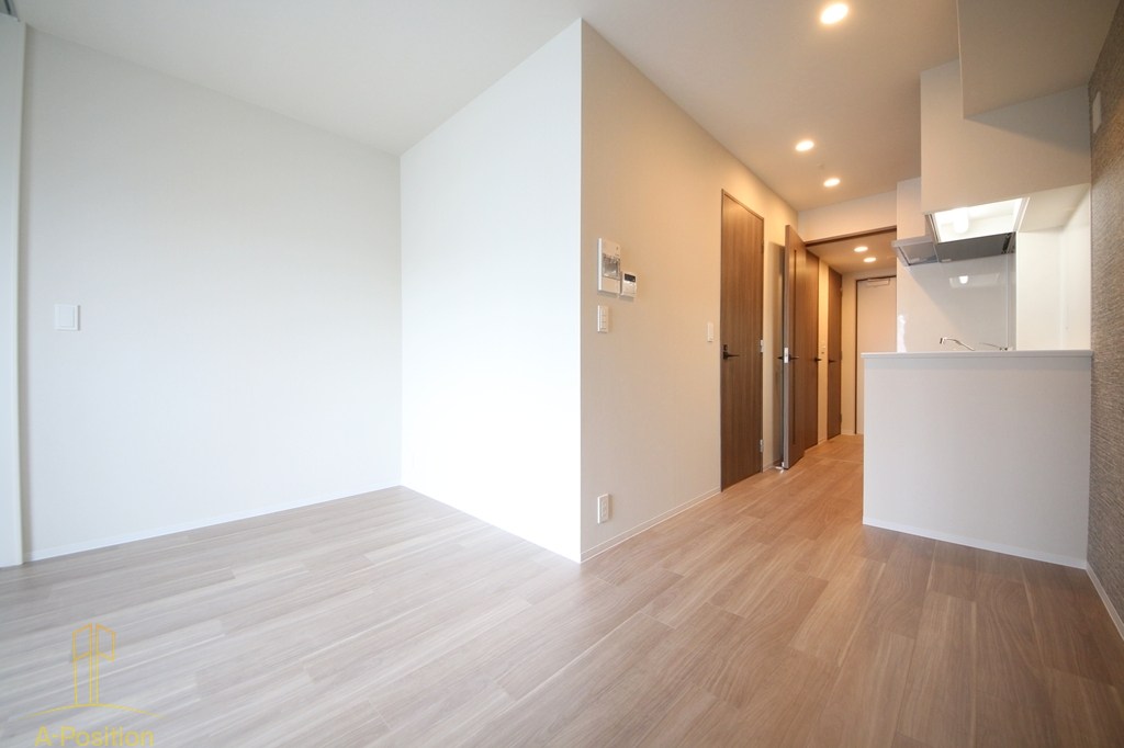 居室・リビング　コンフォリア・リヴ本町WEST Q