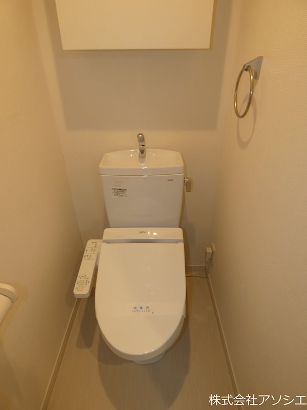 トイレ　ウォシュレット便座