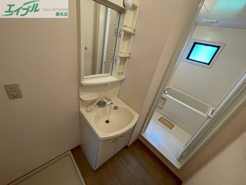 洗面設備　同物件別室画像