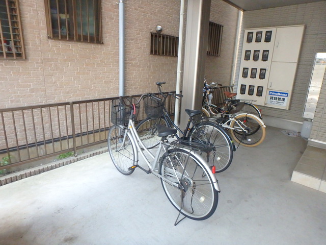 駐車場　駐輪場