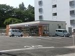 コンビニ　セブンイレブン楚辺１丁目店（コンビニ）まで80m