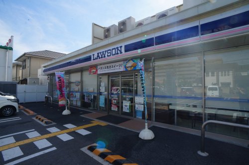 コンビニ　ローソン 橿原御坊町店（コンビニ）まで339m