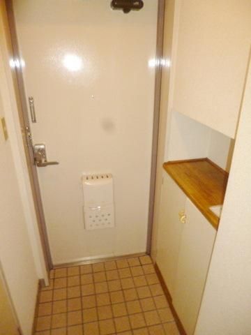 玄関　★お部屋探しは株式会社タウンハウジング東京まで★