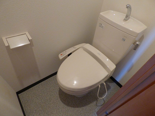 トイレ　※写真と異なる場合現状優先。