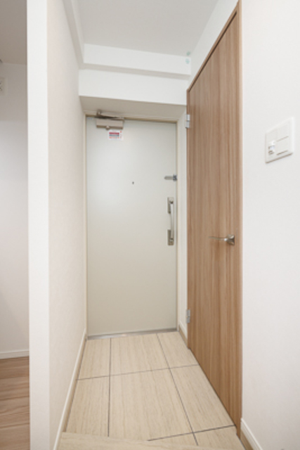 玄関　※写真は同タイプ住戸です。