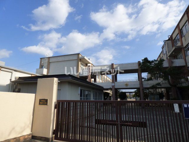 小学校　京都市立 羽束師小学校（小学校）まで535m