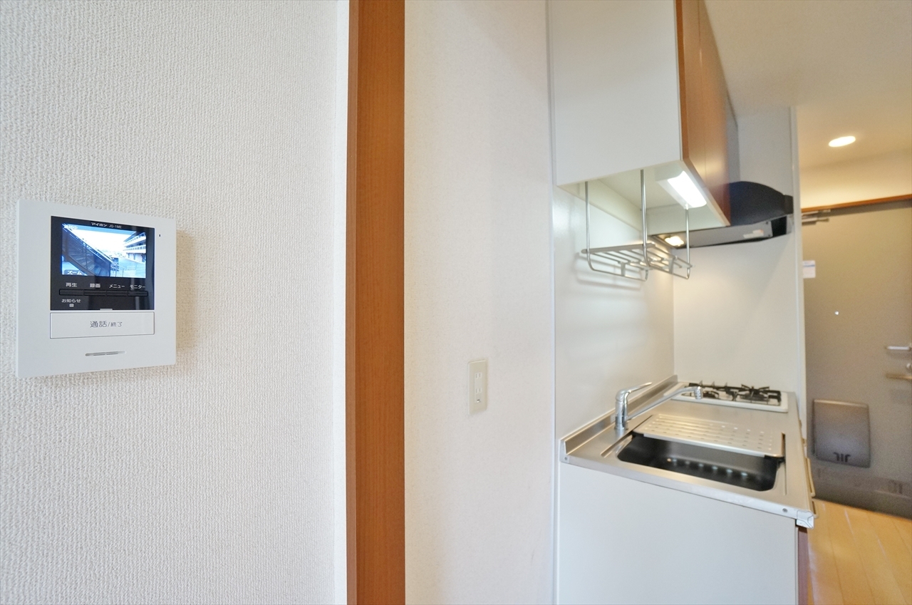 セキュリティ　来訪者を確認できるＴＶインターホンです